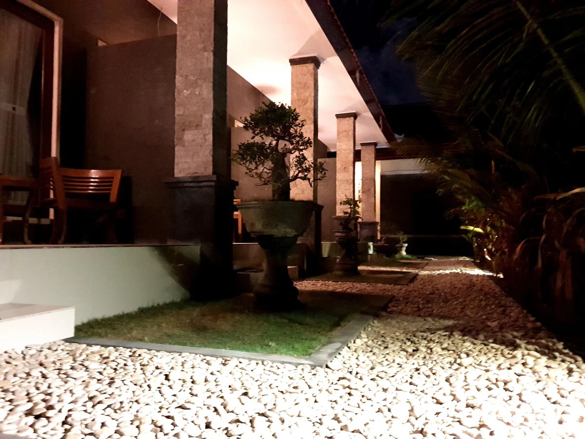 Cave Beach Bungalow Villa Image